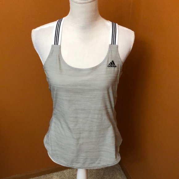 adidas Tops - Adidas workout top. Size s. Like new.